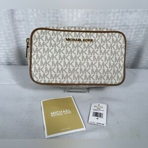 7067: Michael Kors Jet Set Camera Crossbody Bag - no Strap – Vanilla Signature